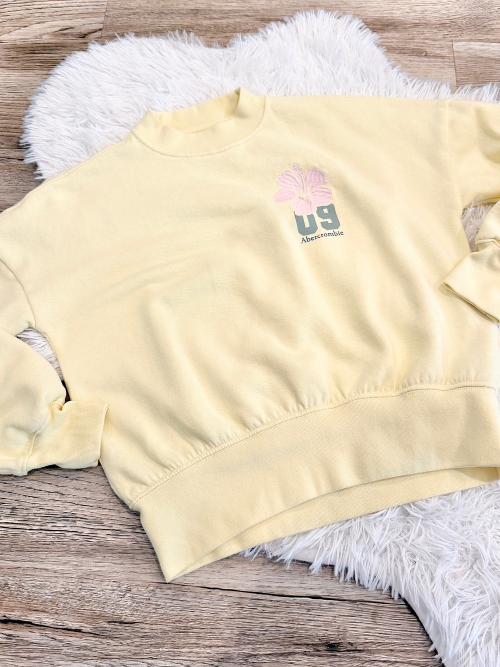 Abercrombie Kids Sweatshirt Los Angeles California Butter Yellow 11 12 Large